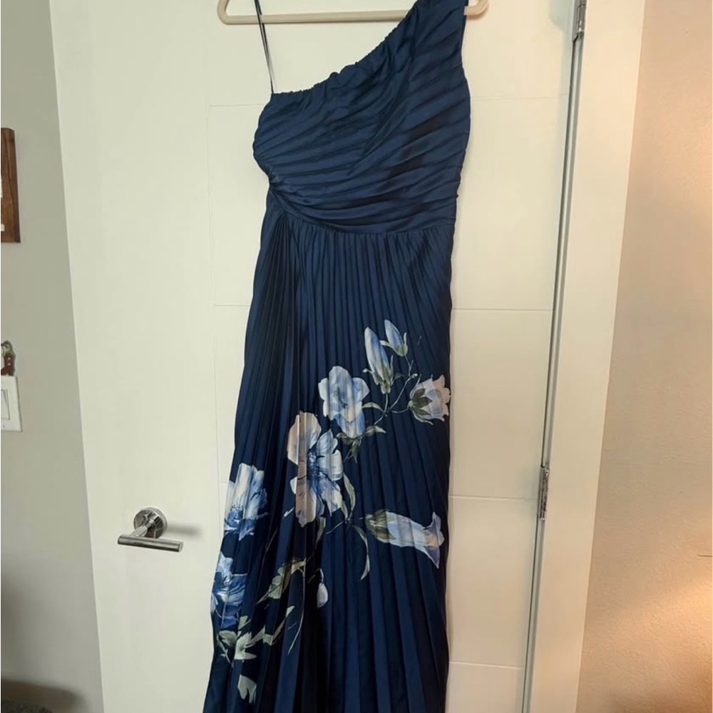 Abercrombie & Fitch Navy One-Shoulder Floral Pleated Midi Dress